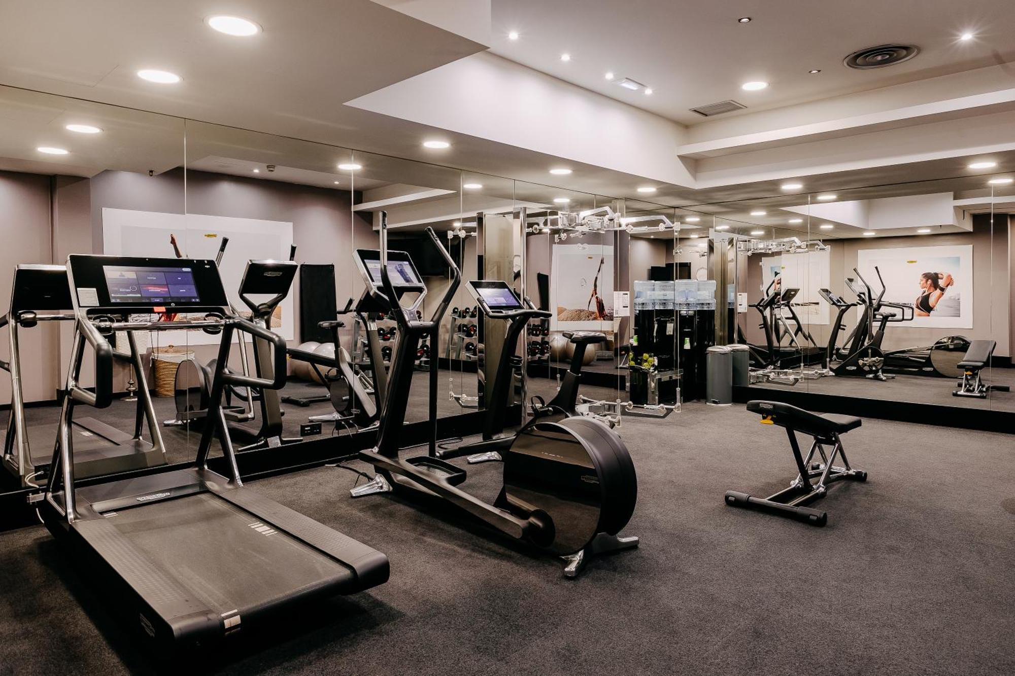 138 Liberdade Hotel Lisboa Dış mekan fotoğraf The gym at the hotel